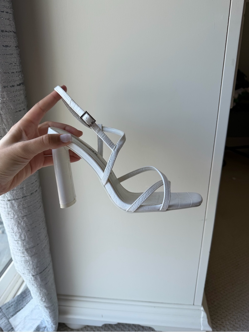 Zara White Strappy Block Heel Sandal